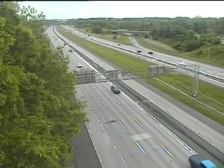 Traffic Cam CAM 9 Manchester I-84 WB Exit 59 - I-291 Ramp to I-84 East on ramp - Westbound