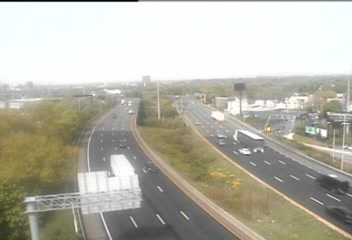 Traffic Cam CAM 133 New Haven I-91 NB Exit 8 - N/O Ferry Street - Northbound