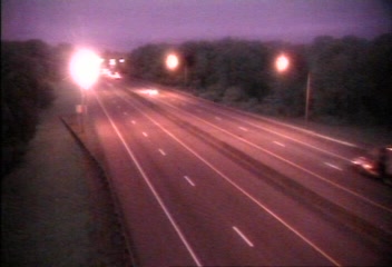 Traffic Cam CAM 143 Guilford I-95 SB N/O Exit 58 - N/O State St. - Southbound