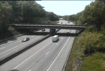 Traffic Cam CAM 161 Westbrook I-95 SB Exit 64 - Rt. 145 (Horse Hill Rd.)