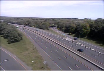 Traffic Cam CAM 189 Old Lyme I-95 SB Exit 70 - Rt. 1 & 156 (Neck Rd.) - Southbound